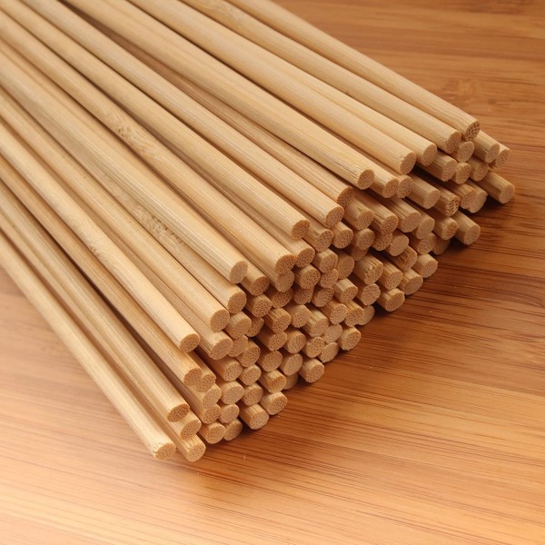 Bete din bambus pentru frigarui, 13cm*3mm (100buc) Produse 4,49 lei