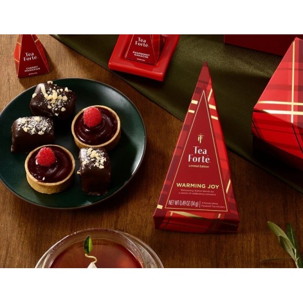 Ceai PETITE TEA TREE WARMING JOY -Tea Forte - Cutie cu 4 piramide de ceai Produse 77,50 lei