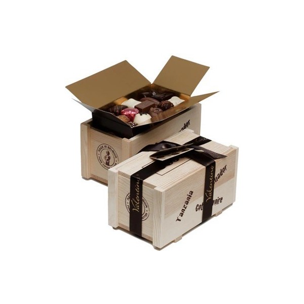Cutie lemn Cargo Box cu praline belgiene Valentino 180g Produse 96,00 lei
