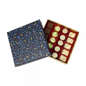 Praline belgiene Valentino Blue Hour Collection 240g Produse 100,50 lei