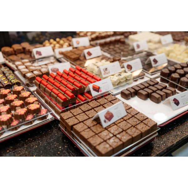 Praline belgiene Valentino Feerie De Noel 240g Produse 100,50 lei