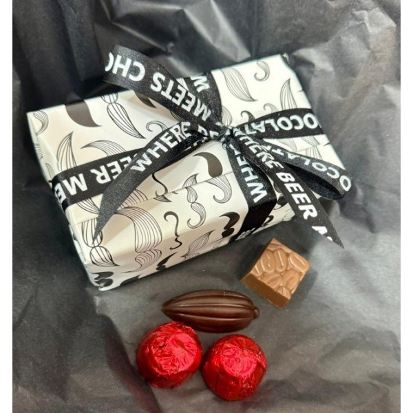 Ballotine Mr.Moustache praline belgiene Valentino 460g Produse 143,00 lei