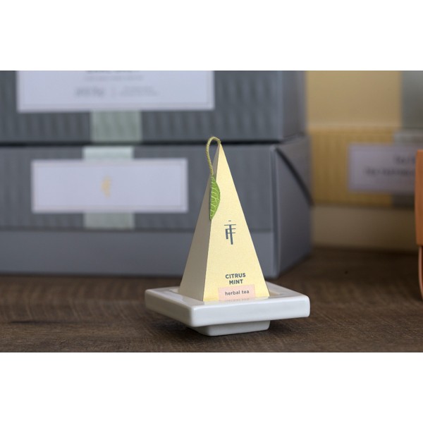 Cos cadou - Ivory December Produse 235,00 lei